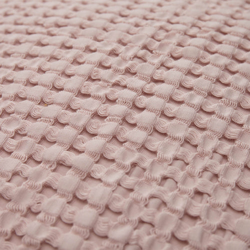 Veiros cushion cover in powder pink, 100% cotton |Find the perfect cushion covers