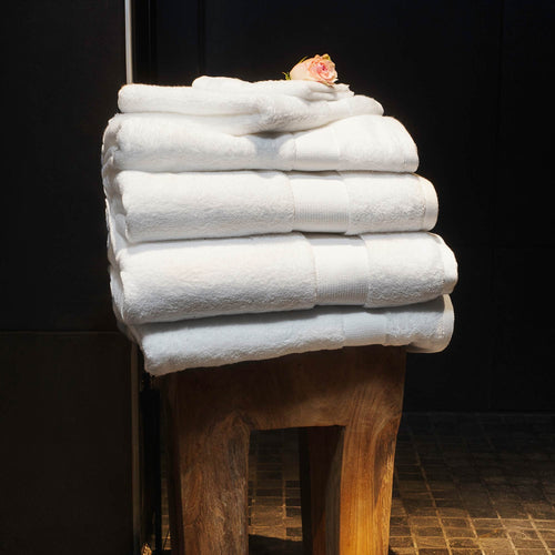 White Alvito Handtuch | Home & Living inspiration | URBANARA