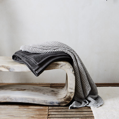 Charcoal Alvito Handtuch | Home & Living inspiration | URBANARA