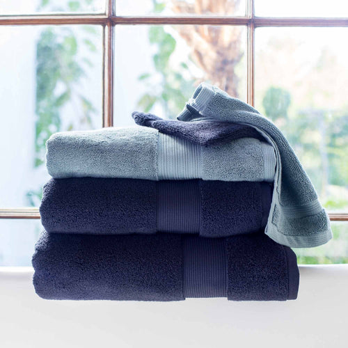 Dark blue Salema Handtuch | Home & Living inspiration | URBANARA