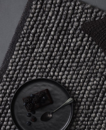 Ravi Runner charcoal melange, 50% wool & 30% viscose & 20% cotton