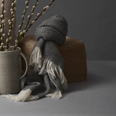 Nerva Cashmere Scarf charcoal & cream, 100% cashmere wool & wool