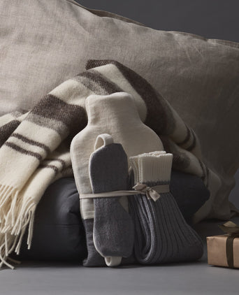 Cadima Christmas Set off-white & light grey melange, 100% merino wool