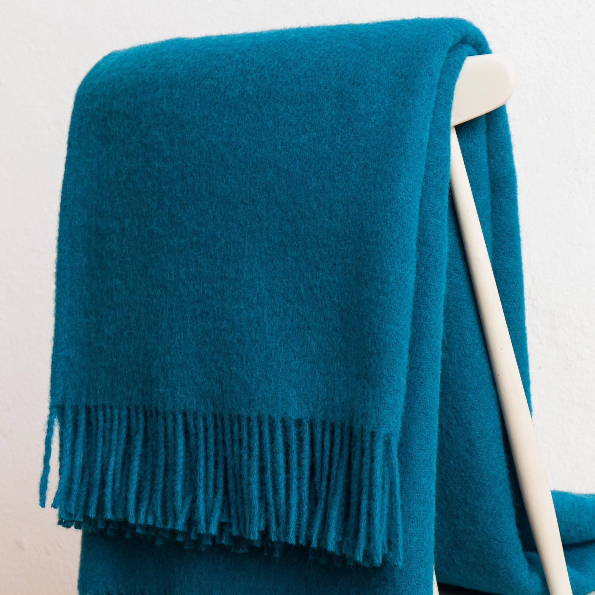 Teal wool blanket outlet