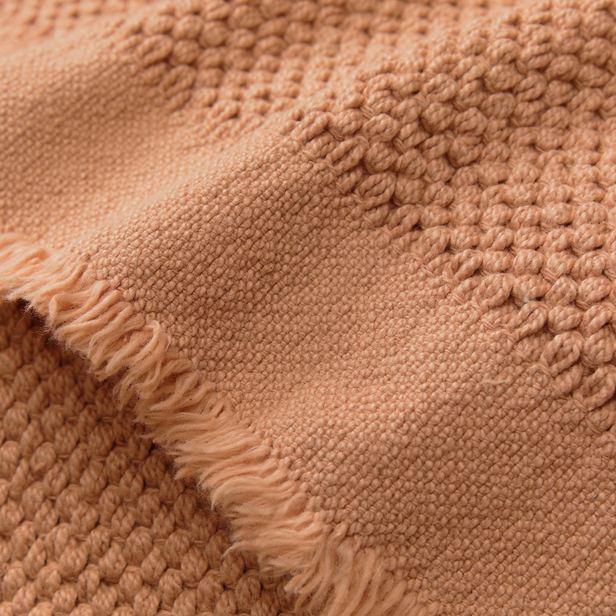 Alvaro Wool Blanket Pale terracotta URBANARA