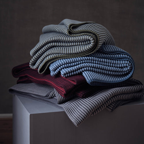 Azoia Blanket in bordeaux red & dark red | Home & Living inspiration | URBANARA