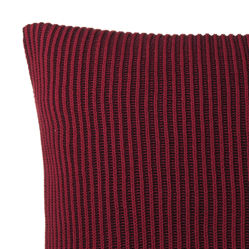 Bordeaux red & Dark red Azoia Kissenhülle | Home & Living inspiration | URBANARA