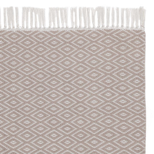 Barota Outdoor Rug [Sand/White]