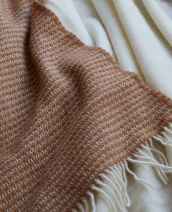 Osele Wool Blanket [Conker & Off-white]