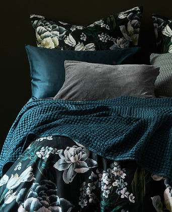 Veiros bedspread, teal, 100% cotton