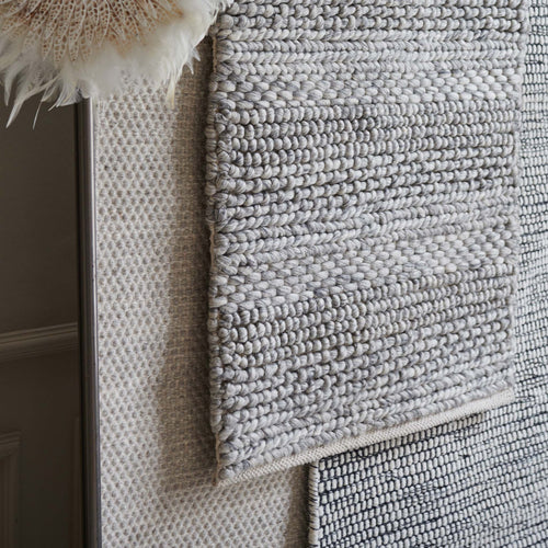 Kagu wool rug in grey melange | Home & Living inspiration | URBANARA