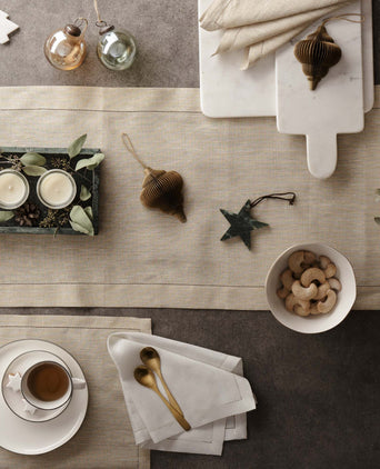 Cavaillon Table Runner gold & natural, 87% linen & 13% lurex