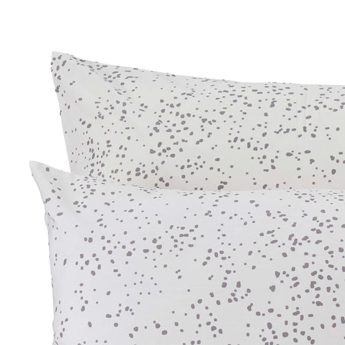 White & Grey Connemara Kissenbezug | Home & Living inspiration | URBANARA