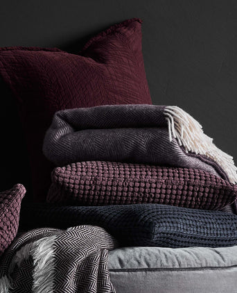 Salantai blanket, plum & cream, 100% new wool