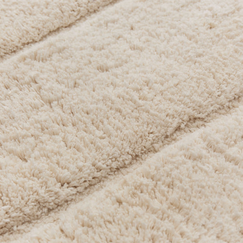 Kavi Bath Mat [Natural white]