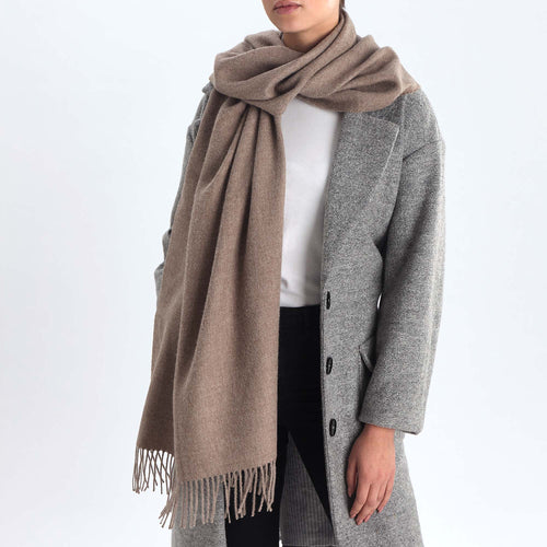 Limon scarf, sandstone melange, 100% baby alpaca wool | URBANARA hats & scarves
