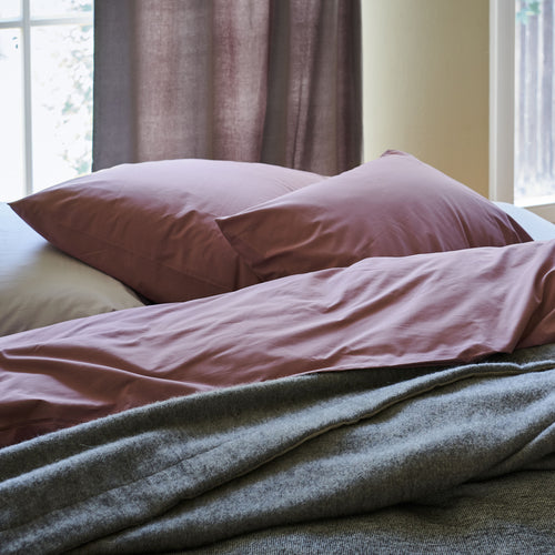 Manteigas Percale Bed Linen in dark taupe | Home & Living inspiration | URBANARA