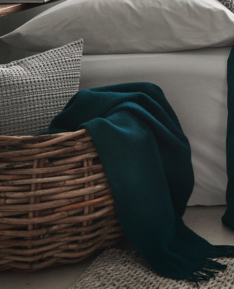 Miramar blanket, forest green, 100% lambswool