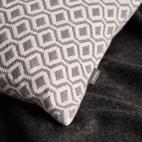 Viana cushion cover in grey & white, 100% cotton |Find the perfect cushion covers