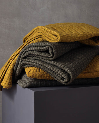 Novas bedspread, mustard, 100% cotton