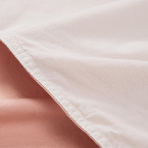Peral Percale Bed Linen natural & light dusty pink, 100% cotton | URBANARA percale bedding