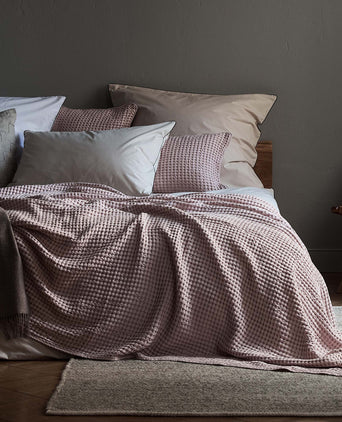 Veiros bedspread, powder pink, 100% cotton