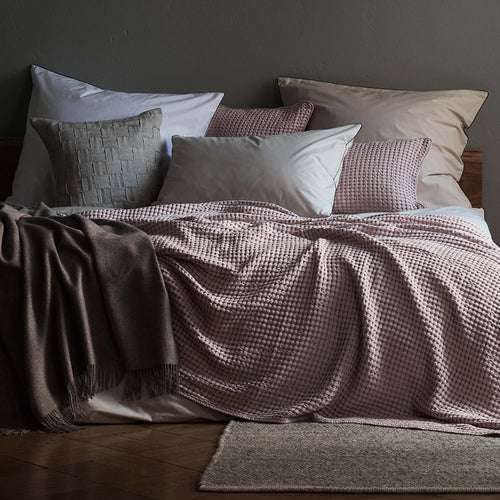 White & Black Vitero Bettdeckenbezug | Home & Living inspiration | URBANARA