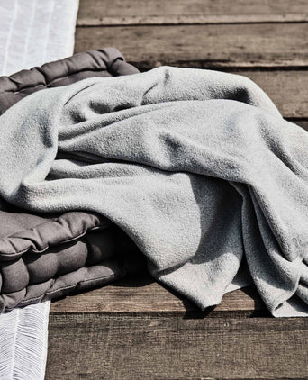 Canha Blanket light grey, 100% merino wool