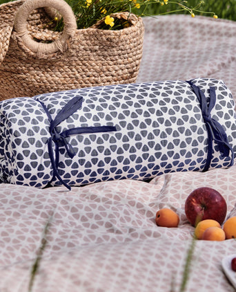 Saldanha Picnic Blanket ultramarine & natural, 75% cotton & 25% linen