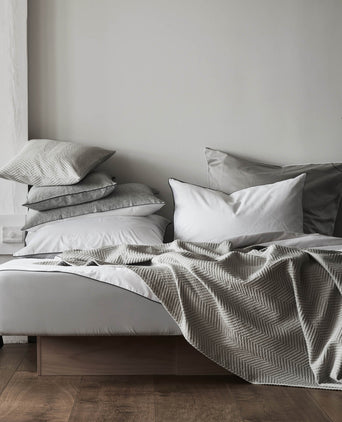 Lanton bed linen stone grey & white, 100% cotton