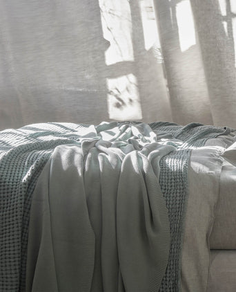 Salicos Blanket light green grey, 100% cotton