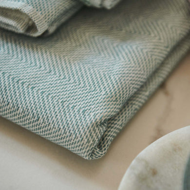 Ilhavo Towel green grey & natural white, 100% organic cotton