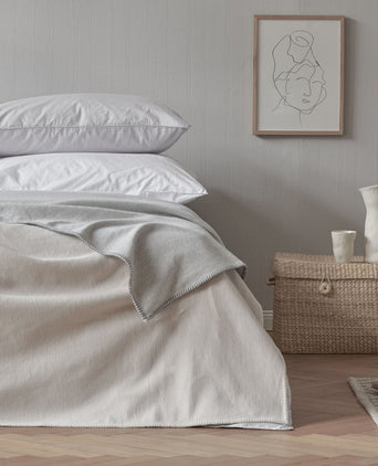 Laussa Blanket beige & off-white, 100% organic cotton