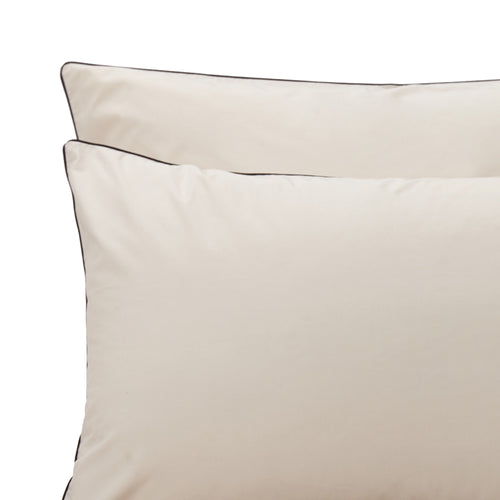 Vitero Pillowcase natural & black, 100% combed cotton | URBANARA percale bedding