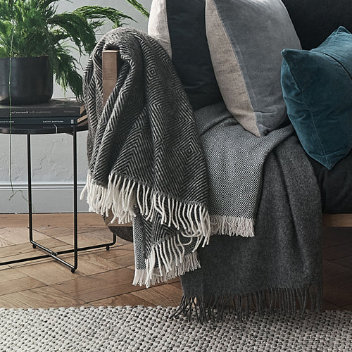 Gotland blanket, black & cream, 100% new wool | URBANARA wool blankets