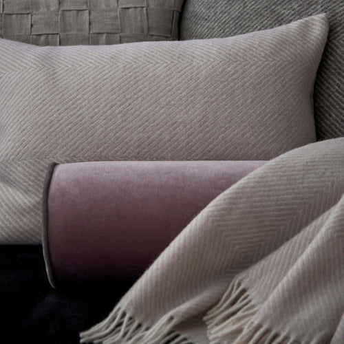 Blush pink & Grey Suri Kissen | Home & Living inspiration | URBANARA