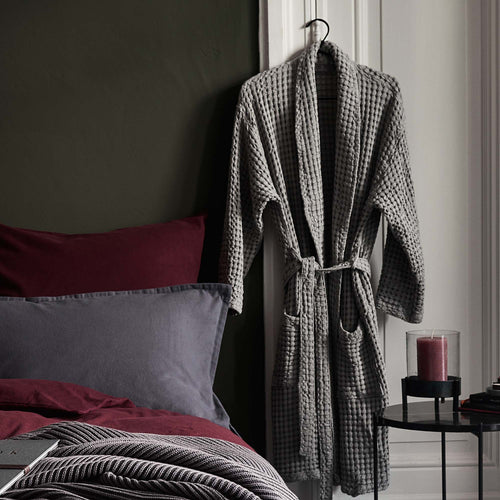 Veiros bathrobe, light grey, 100% cotton | URBANARA bathrobes